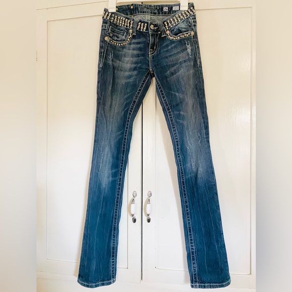 Miss Me Studded Distressed Jeans - Picture 4 of 9